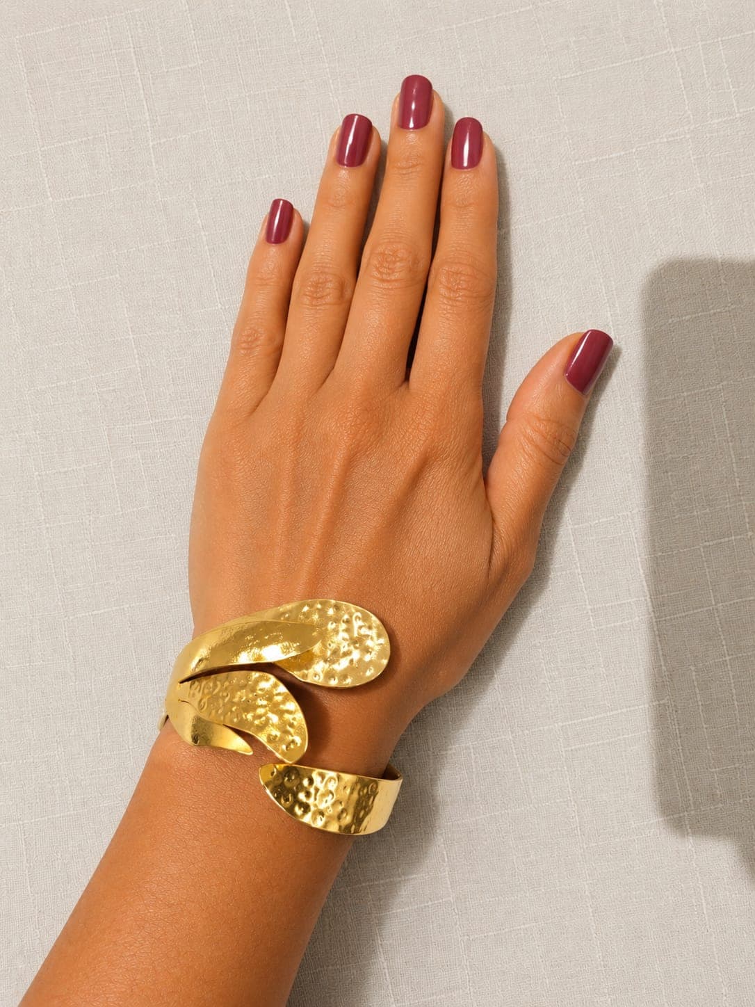 BRAZALETE HOJAS DE ORO