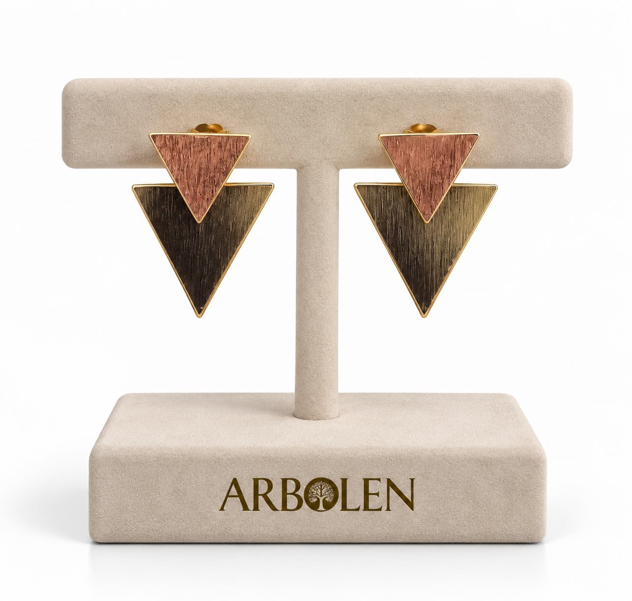 ARETES TRIANA
